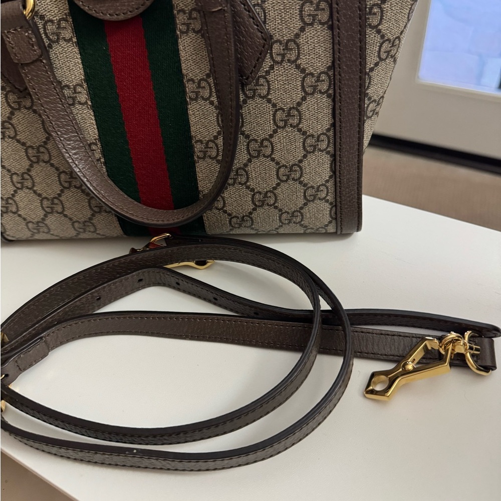 GUCCI Ophidia GG Supreme Monogram Small satchel. - Picture 7 of 14